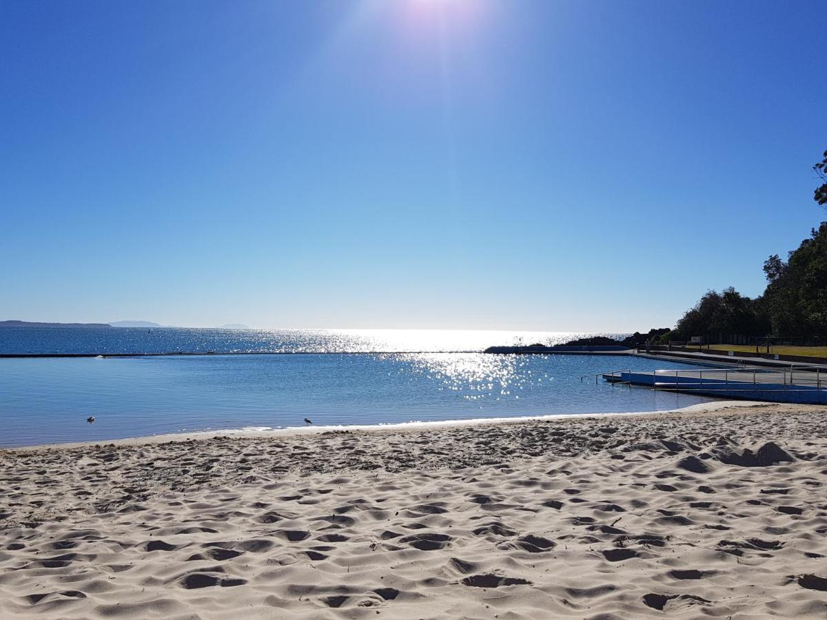 Chill-Out Beachside - Main Beach פורסטר מראה חיצוני תמונה